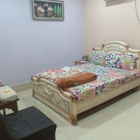 Palm Valley Hotel Sukkur Exterior photo