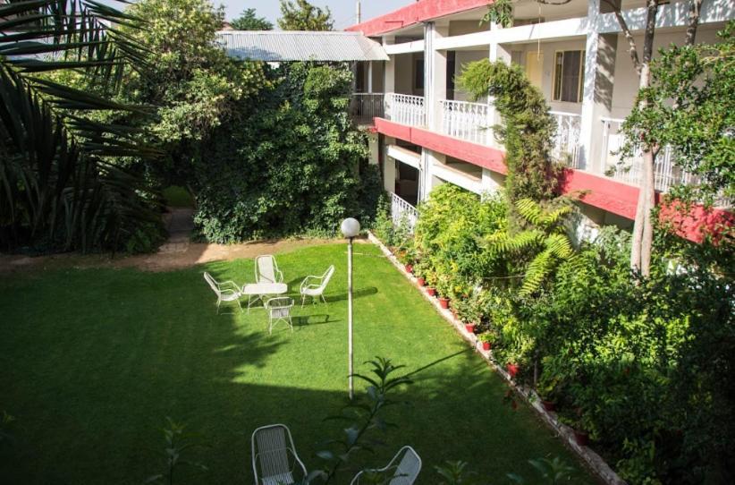 Palm Valley Hotel Sukkur Exterior photo